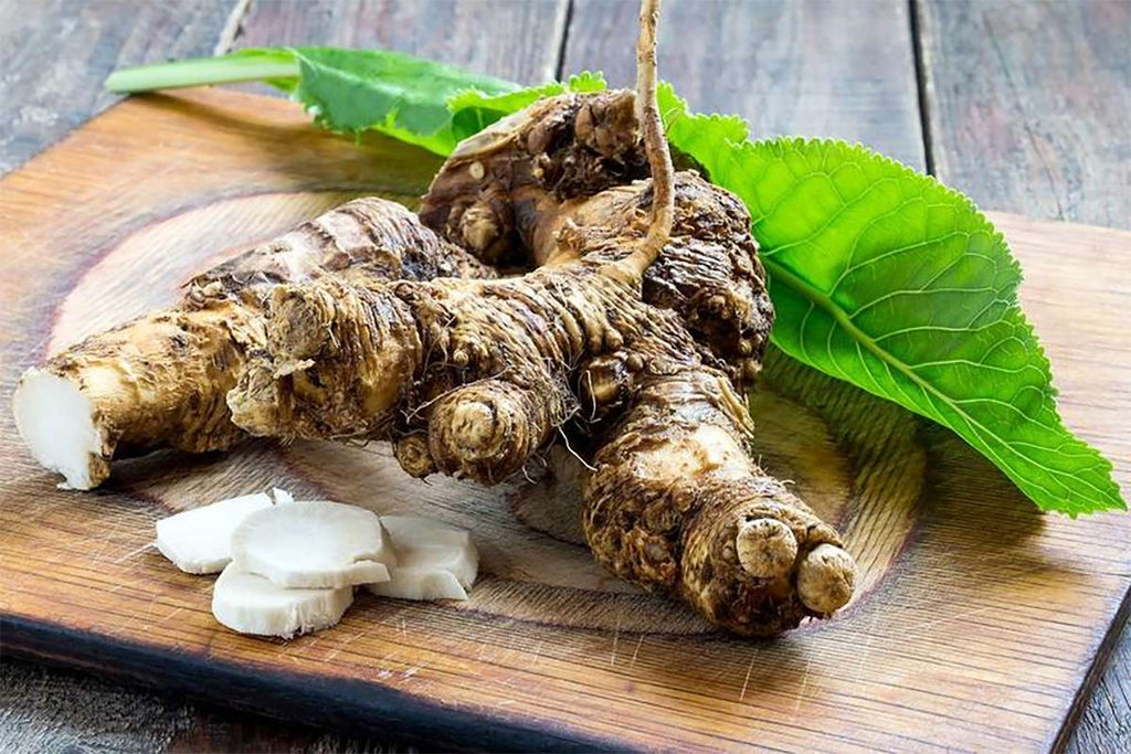 What useful properties are found in horseradish leaves !